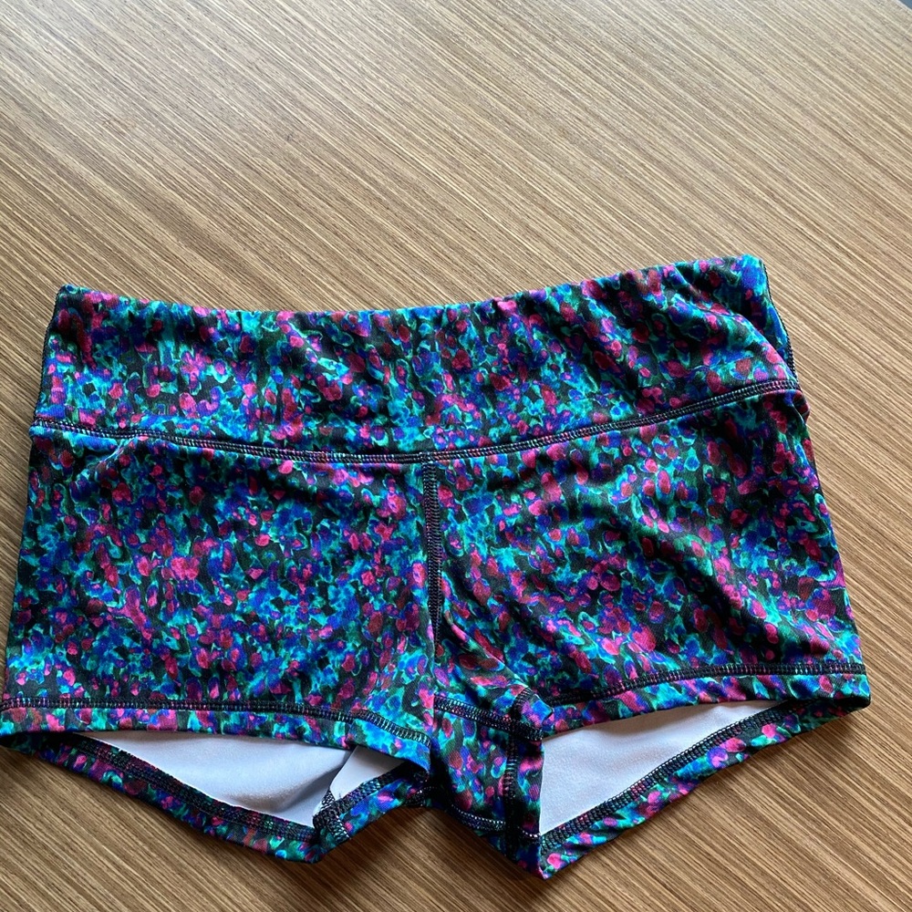 Fleo Shorts